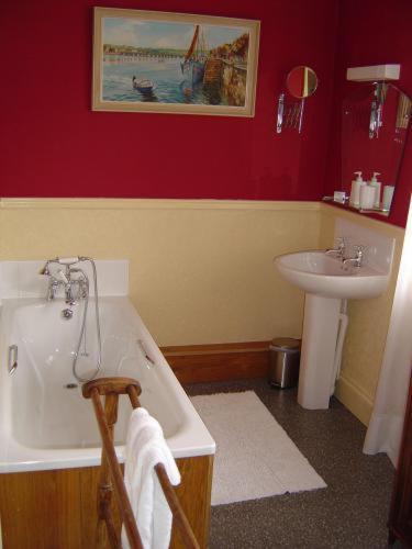 อาร์ดวิน เฮาส์ Bed & Breakfast Llanwrtyd Wells ภายนอก รูปภาพ
